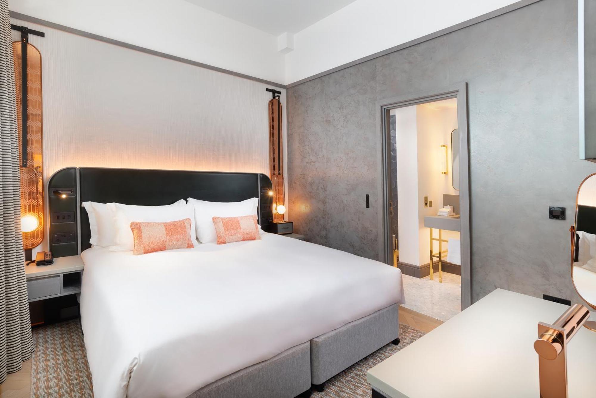 Hart Shoreditch London, Curio Collection By Hilton